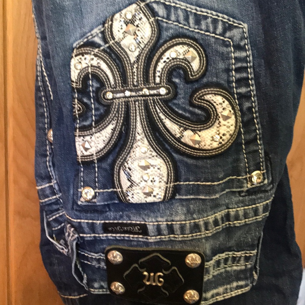 💙Boot Cut Fleur de Lis Miss Me Jeans💙